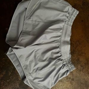 Lululemon Hotty Hot shorts 4 inch inseam low rise size 10-rhino grey honeycomb